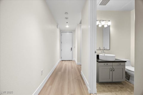 Tiny photo for 4575 Dean Martin Drive #3009, Las Vegas, NV 89103 (MLS # 2728198)