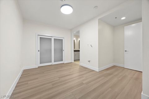 Tiny photo for 4575 Dean Martin Drive #3009, Las Vegas, NV 89103 (MLS # 2728198)