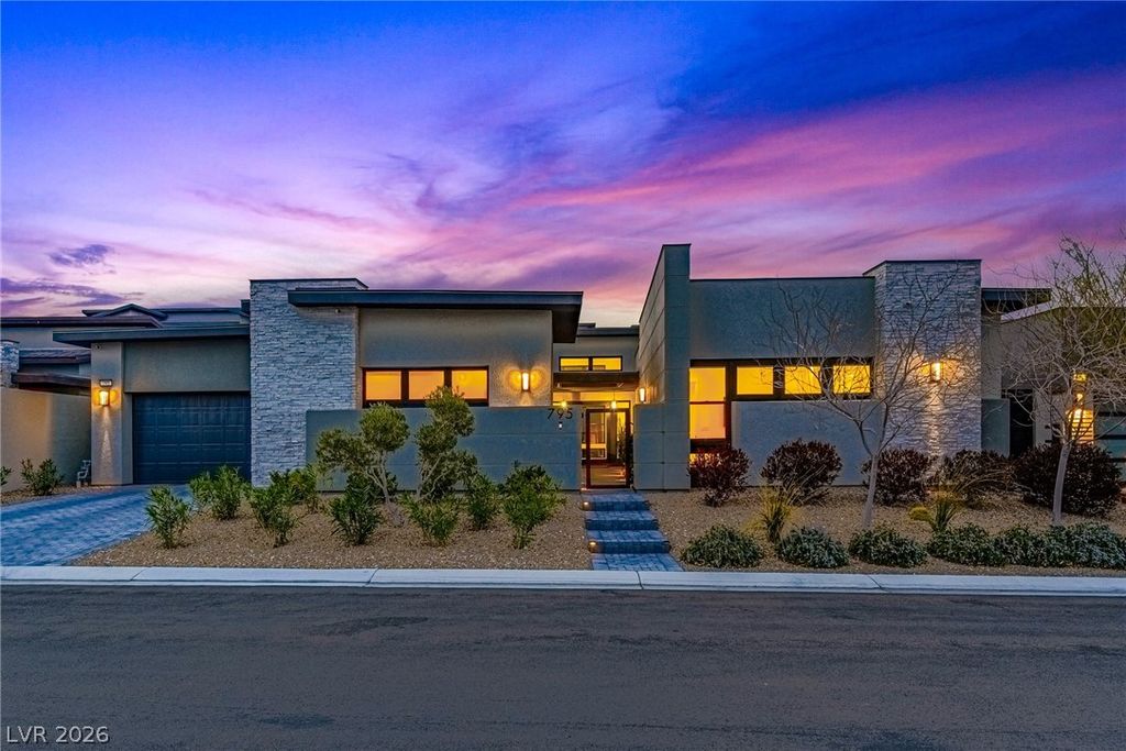 Photo of 795 Keyland Street, Las Vegas, NV 89138 (MLS # 2754610)