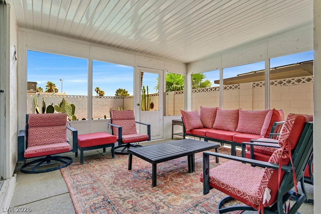 3956 Clear View Drive