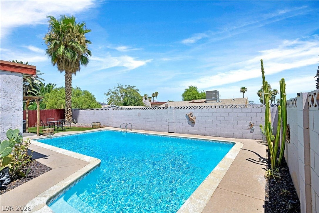3956 Clear View Drive