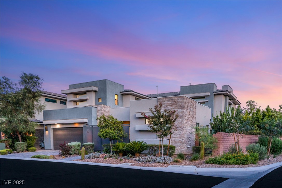 15 Gemstar Lane