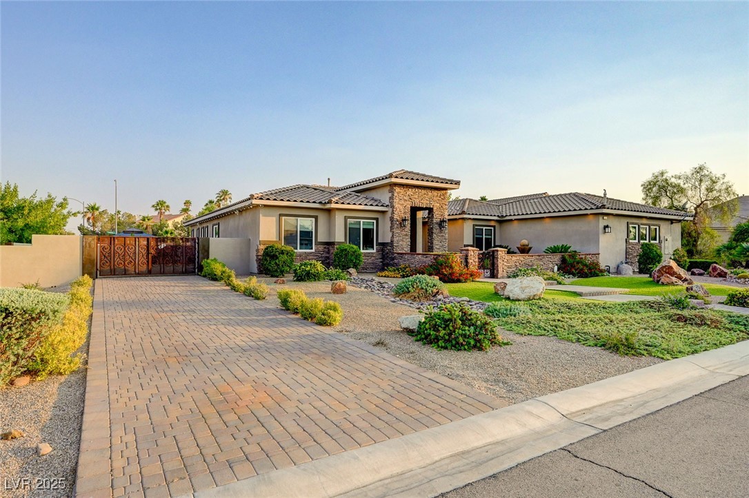 5595 El Camino Road