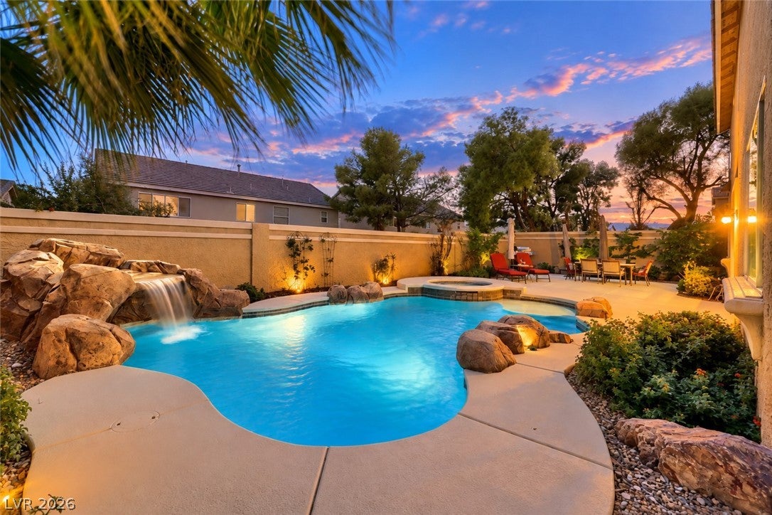 9739 Tumble Lake Court