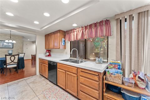 Tiny photo for 2402 Pickwick Drive, Henderson, NV 89014 (MLS # 2796792)