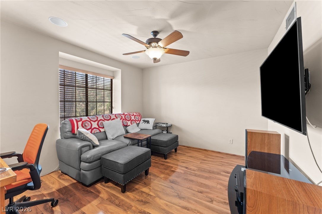 2402 Pickwick Drive