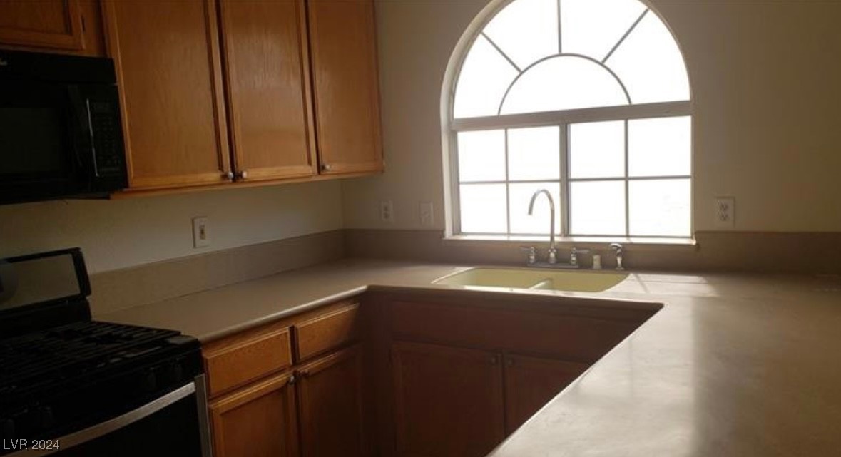 970 Flapjack Drive, Henderson, Nevada image 7