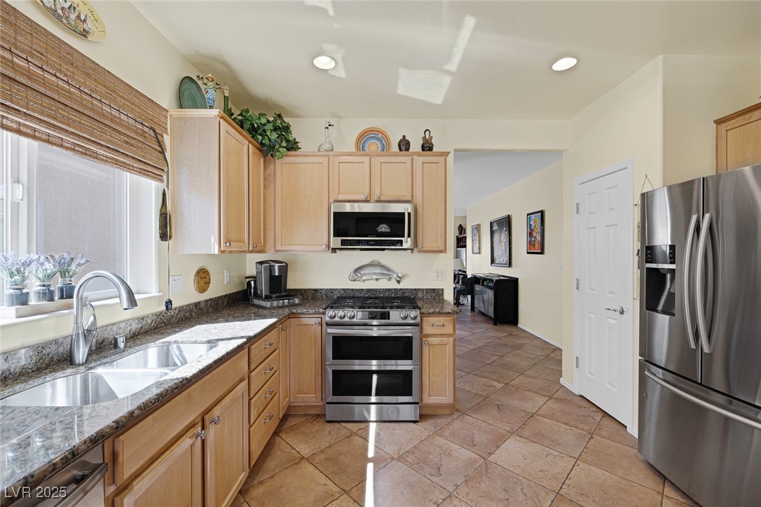 North Las Vegas, Nevada 89084, United States, 3 Bedrooms Bedrooms, ,2 BathroomsBathrooms,Residential,Active,215983