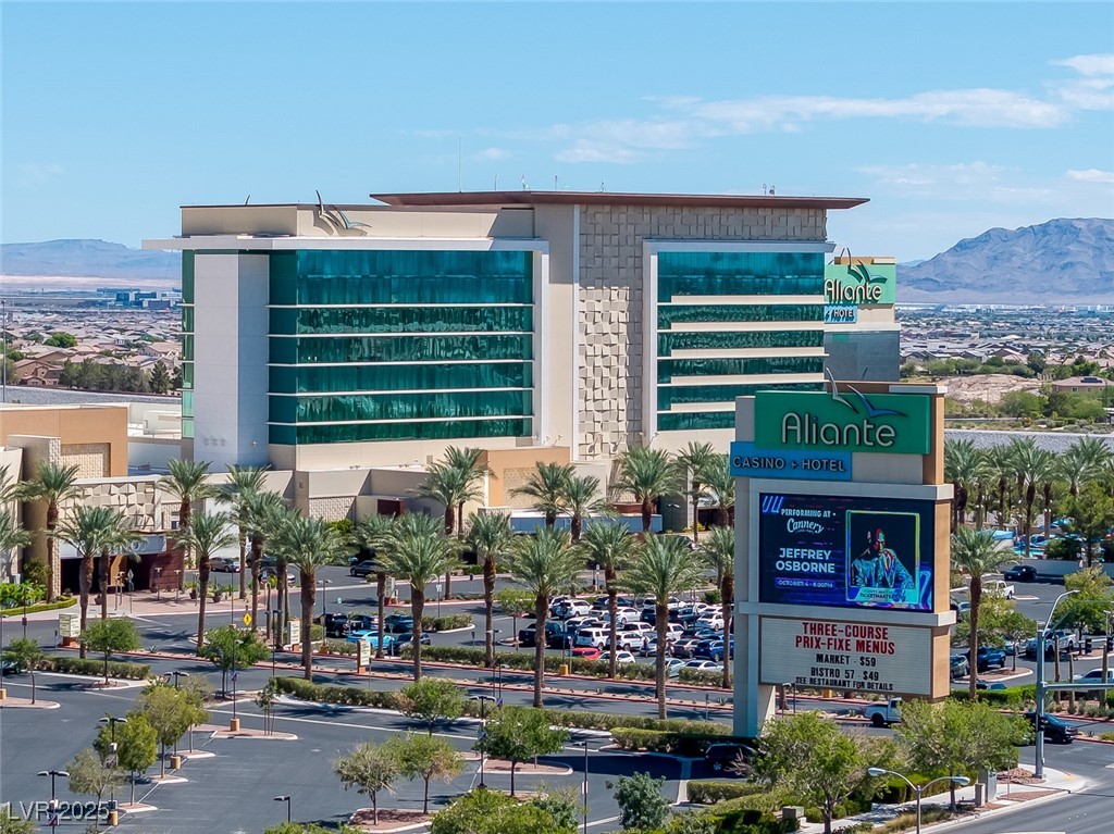 North Las Vegas, Nevada 89084, United States, 3 Bedrooms Bedrooms, ,2 BathroomsBathrooms,Residential,Active,215983