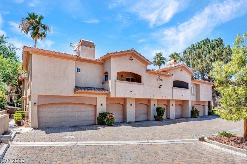 2050 W Warm Springs Road 2512