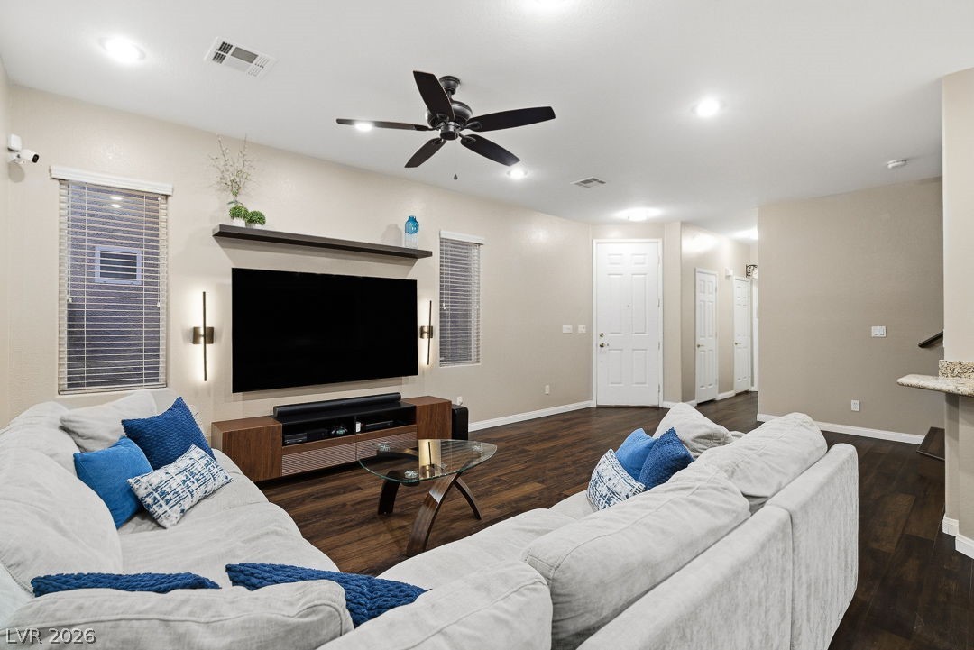 9748 Thistle Dew Avenue