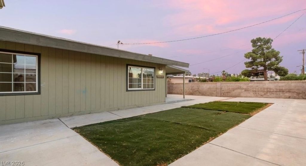 Photo of 1628 Izabella Avenue, Las Vegas, NV 89169 (MLS # 2773109)