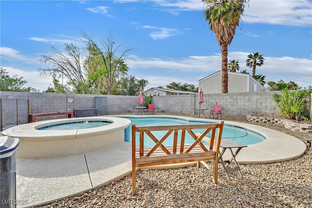 Las Vegas, Nevada 89110, United States, 3 Bedrooms Bedrooms, ,2 BathroomsBathrooms,Residential,Active,109150