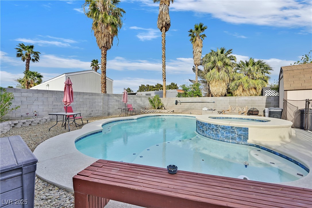 Las Vegas, Nevada 89110, United States, 3 Bedrooms Bedrooms, ,2 BathroomsBathrooms,Residential,Active,109150