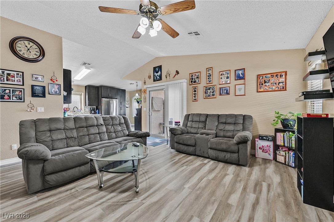 Las Vegas, Nevada 89110, United States, 3 Bedrooms Bedrooms, ,2 BathroomsBathrooms,Residential,Active,109150