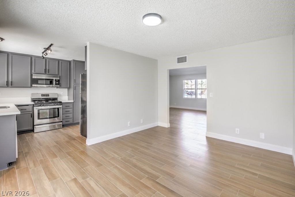 4403 Honeycomb Drive