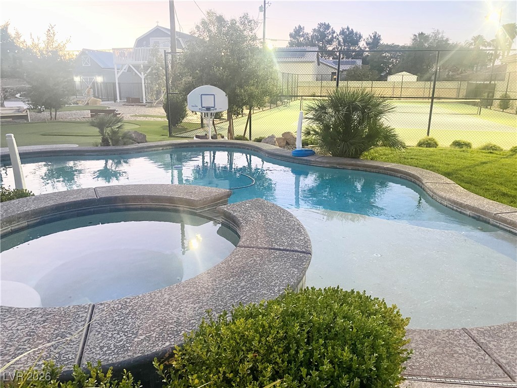 5880 W Oquendo Road