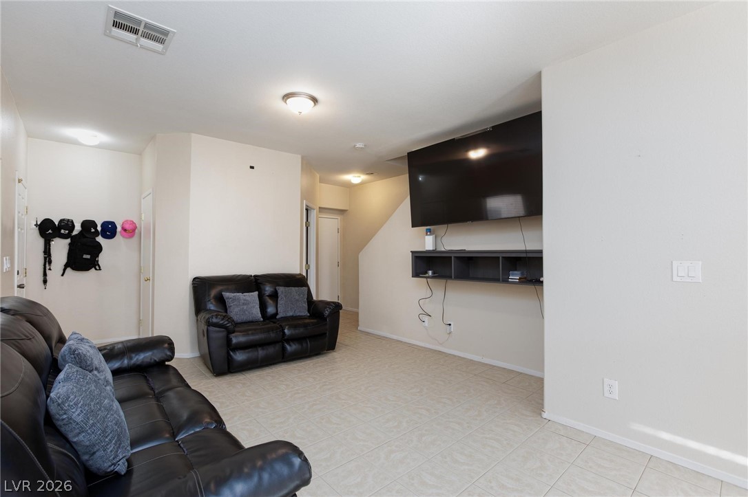 6531 Ozzie Harriet Avenue 102