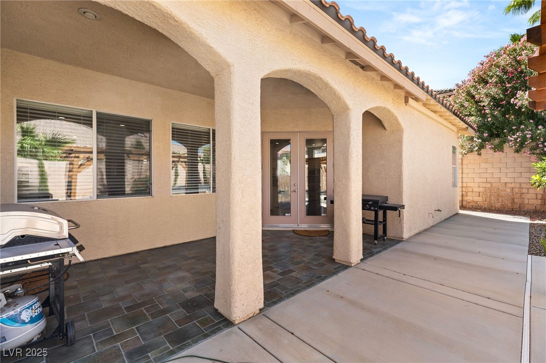 Las Vegas, Nevada 89117, United States, 3 Bedrooms Bedrooms, ,3 BathroomsBathrooms,Residential,Pending,23107