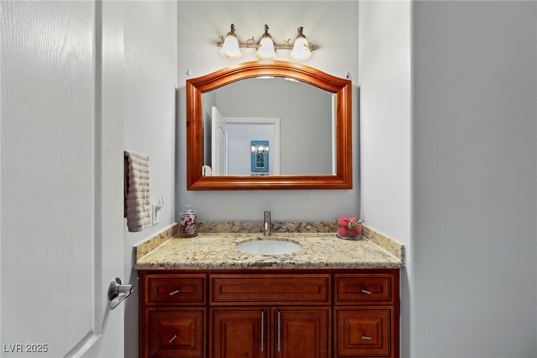 Las Vegas, Nevada 89117, United States, 3 Bedrooms Bedrooms, ,3 BathroomsBathrooms,Residential,Pending,23107