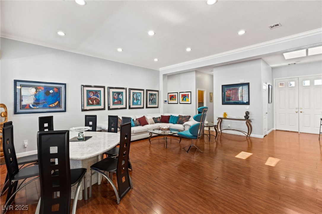 Las Vegas, Nevada 89117, United States, 3 Bedrooms Bedrooms, ,3 BathroomsBathrooms,Residential,Pending,23107