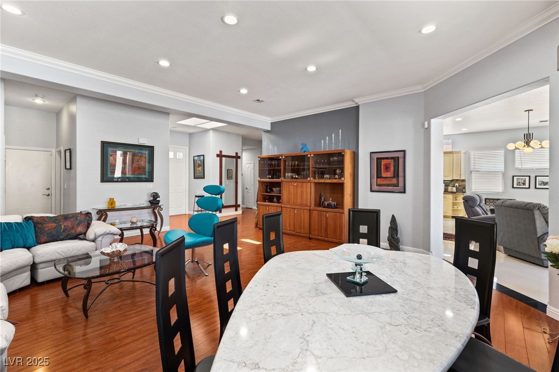 Las Vegas, Nevada 89117, United States, 3 Bedrooms Bedrooms, ,3 BathroomsBathrooms,Residential,Pending,23107