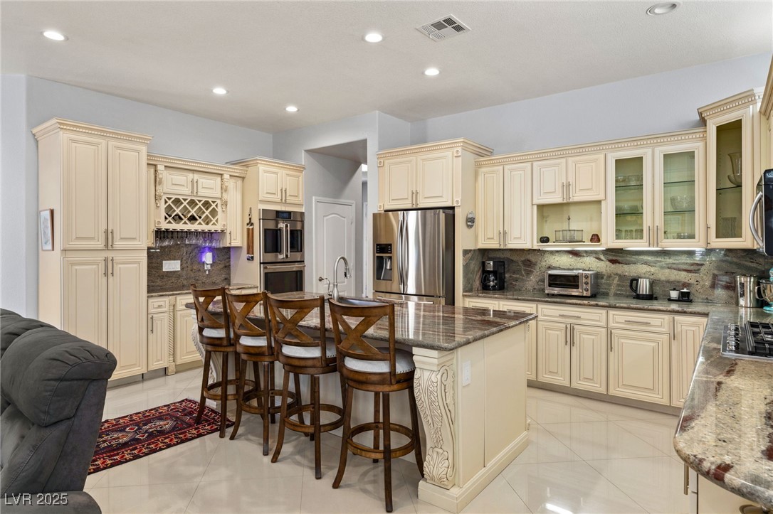 Las Vegas, Nevada 89117, United States, 3 Bedrooms Bedrooms, ,3 BathroomsBathrooms,Residential,Pending,23107