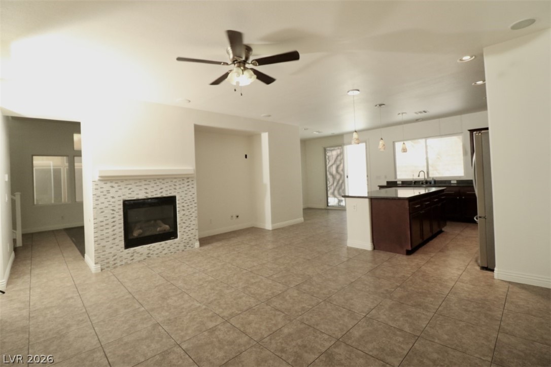 9825 Emerald Twilight Street