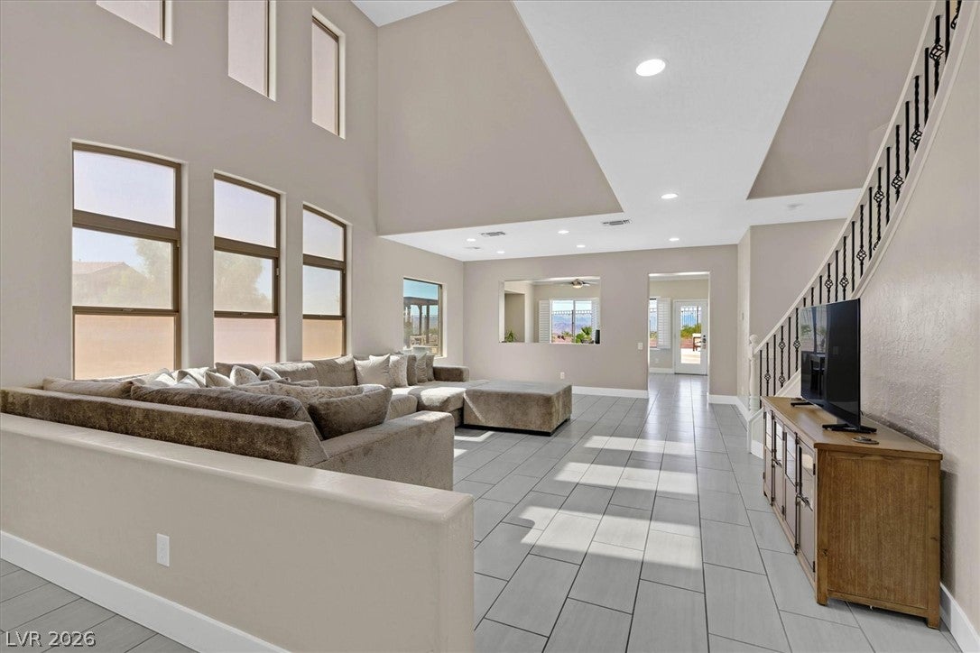 2296 Manosque Lane
