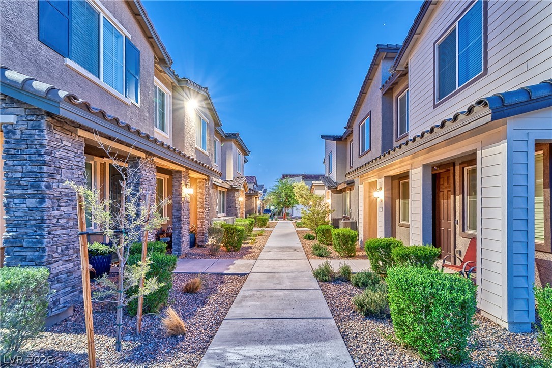 7362 N DECATUR Boulevard 1