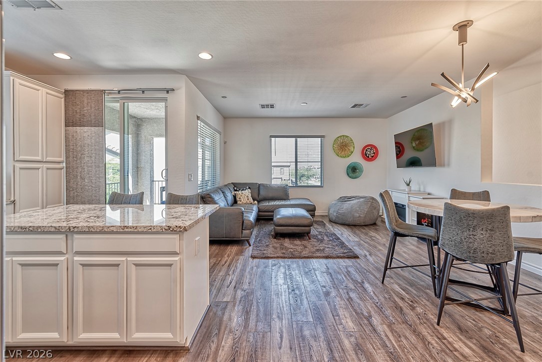 7362 N DECATUR Boulevard 1