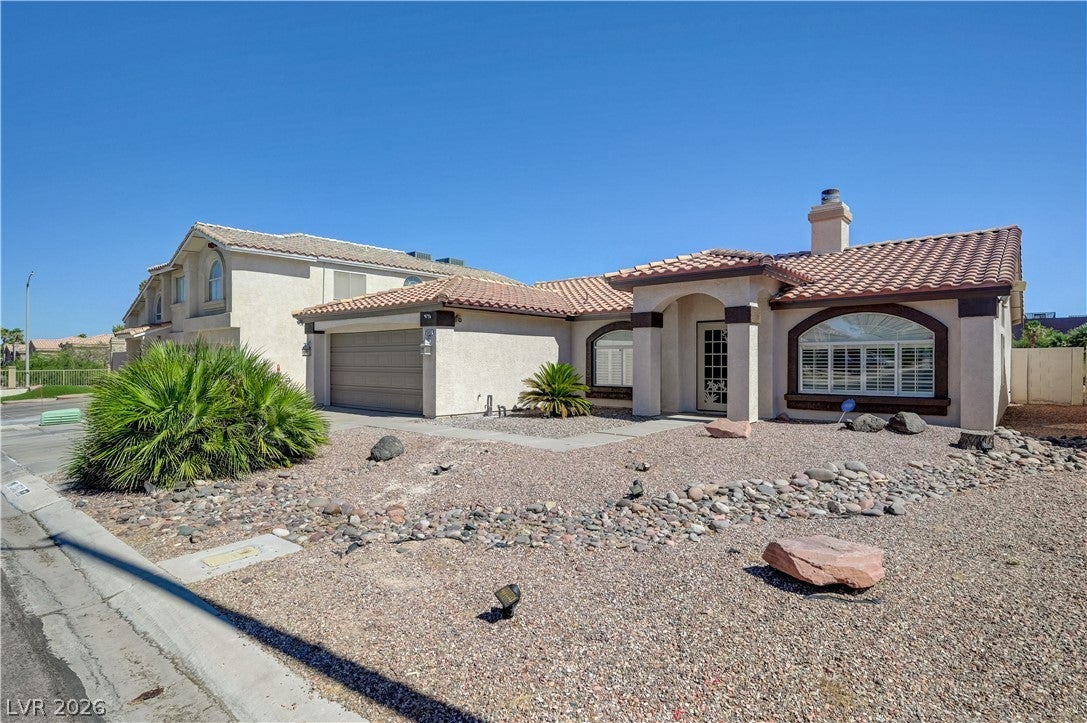 2583 Hummingbird Hill Avenue