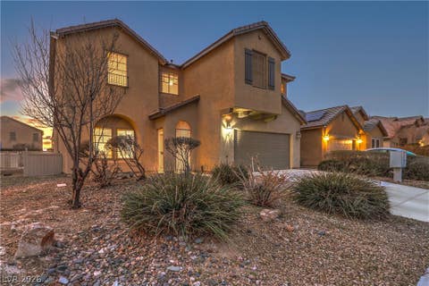 Homes For Sale - 4909 Jade Ridge Street<br/> Clark County, North Las Vegas, NV 89081