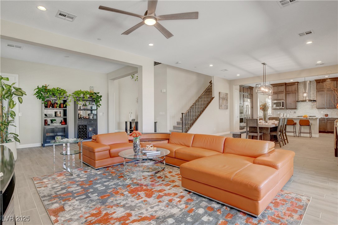 2579 Speyburn Avenue, Henderson, Nevada image 12