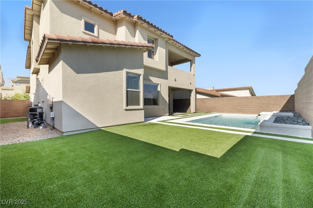 Properties 2 12039 Rockview Point Street