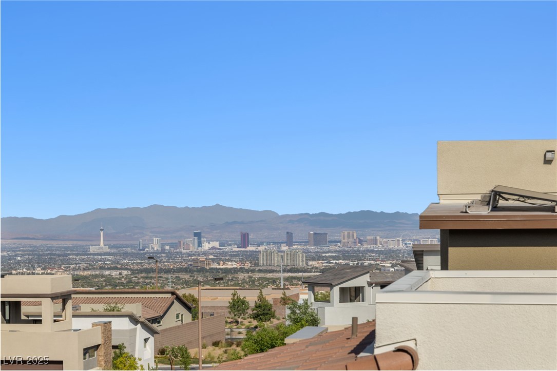 Properties 4 12039 Rockview Point Street