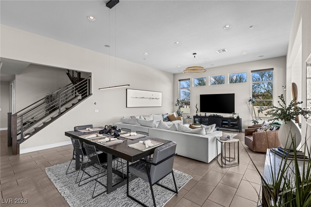 7851 W Wigwam Avenue