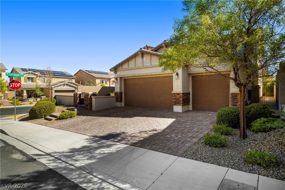 990 Floral Creek Court