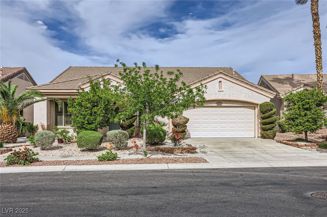 2217 High Mesa Drive, Henderson, Nevada image 2