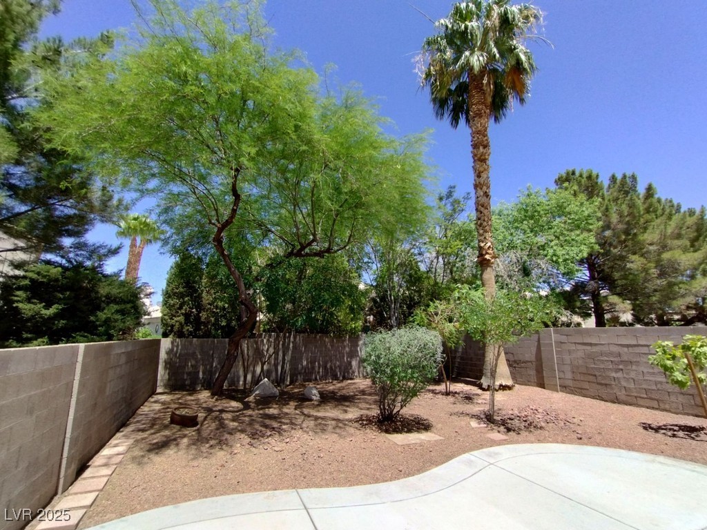 326 Lander Drive, Henderson, Nevada image 28