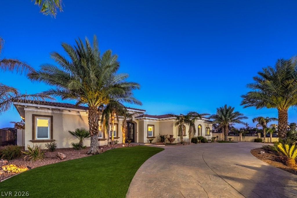 2780 El Camino Road