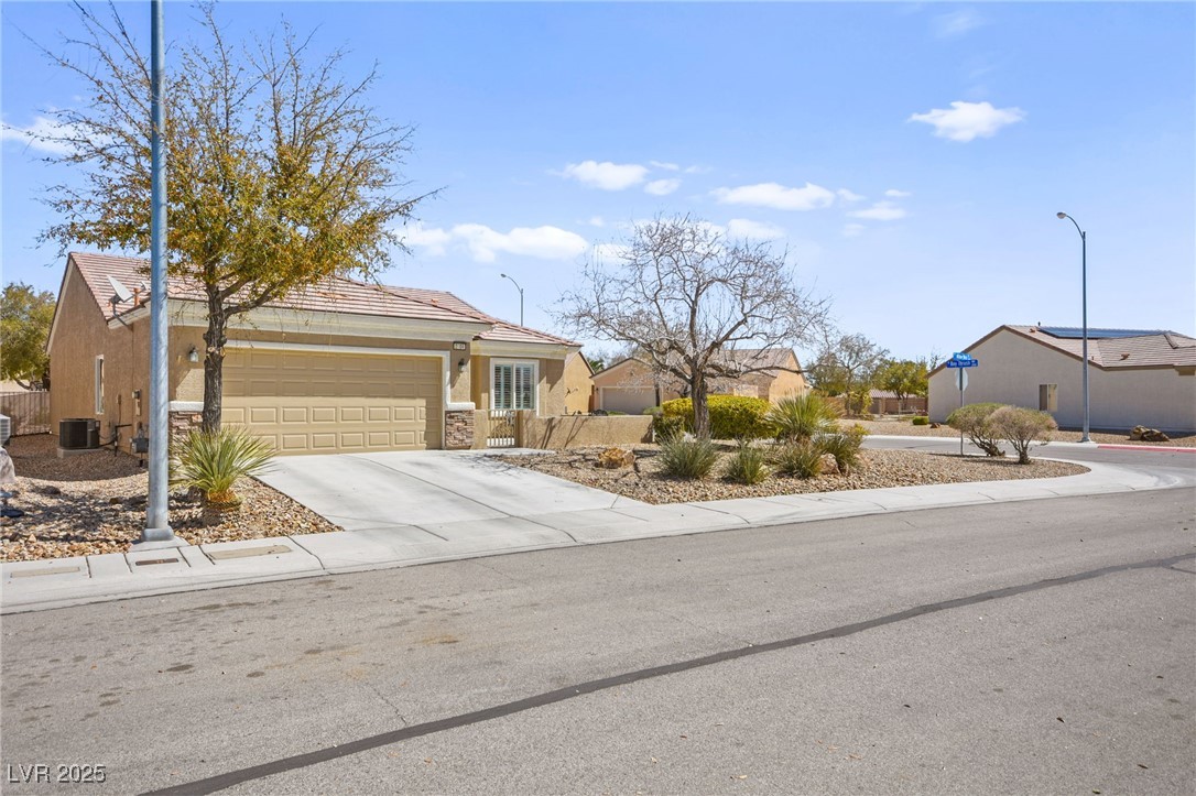 2104 Willow Wren Drive, North Las Vegas, Nevada image 7