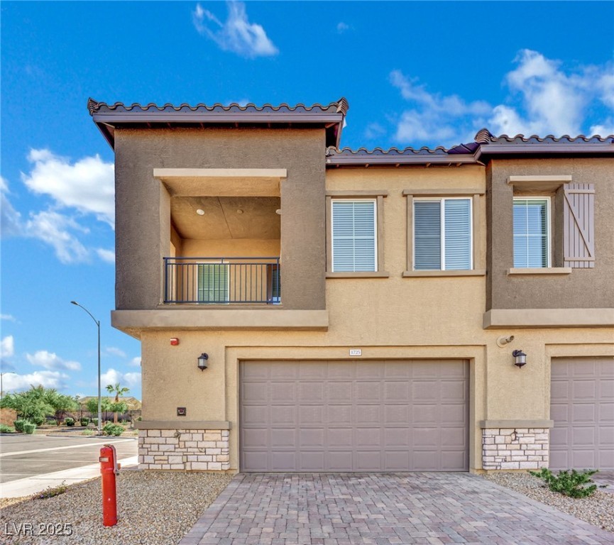 207 Callen Falls Avenue 1725