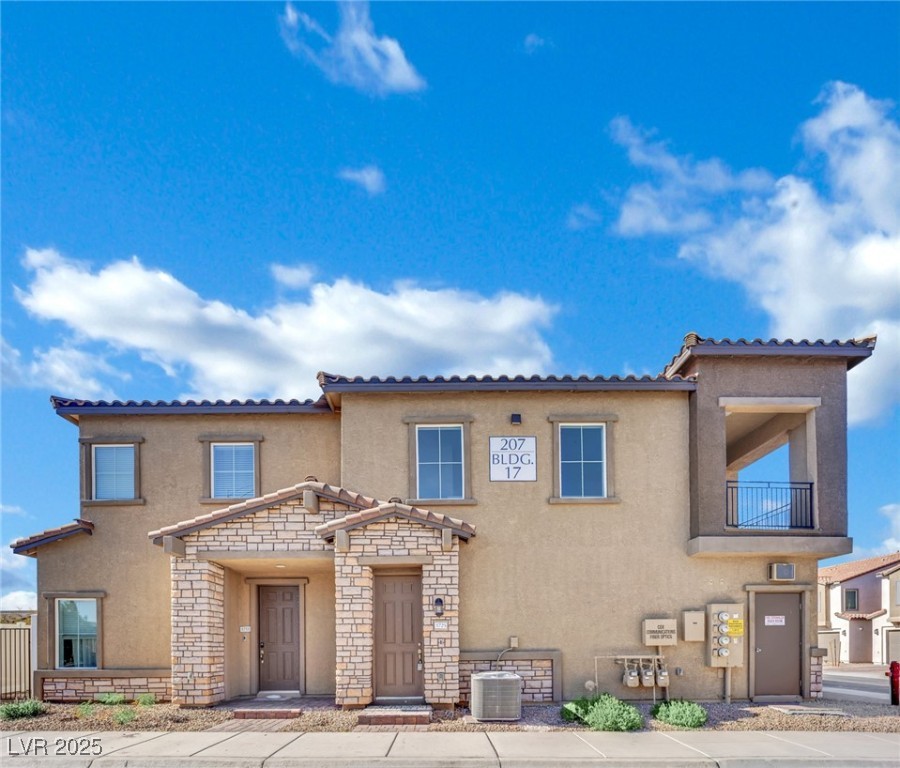 207 Callen Falls Avenue 1725