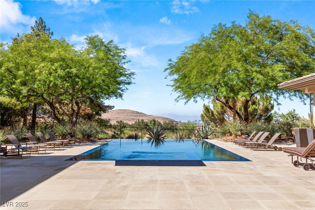 66 GOLF ESTATES Drive