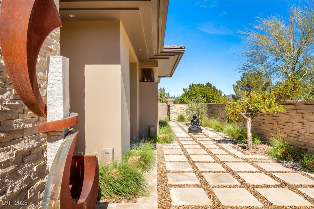 66 GOLF ESTATES Drive