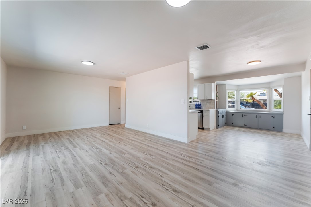 1202 Arrowhead Avenue, Las Vegas, Nevada image 2