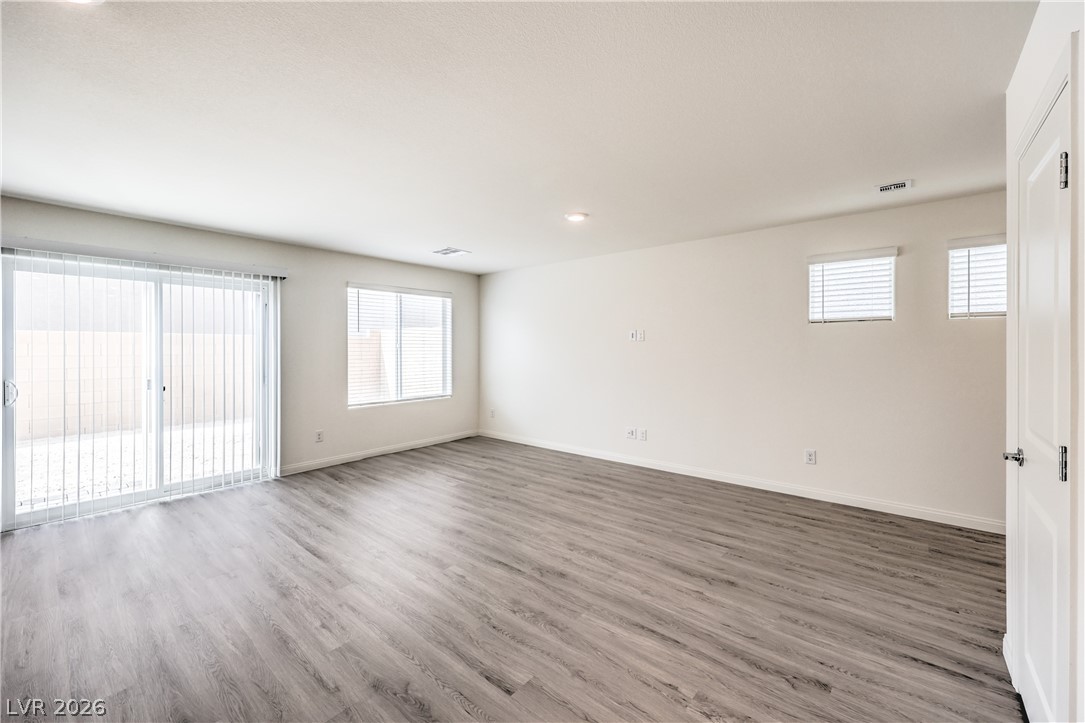 1082 PEACOCK PLUME ST Street 1147