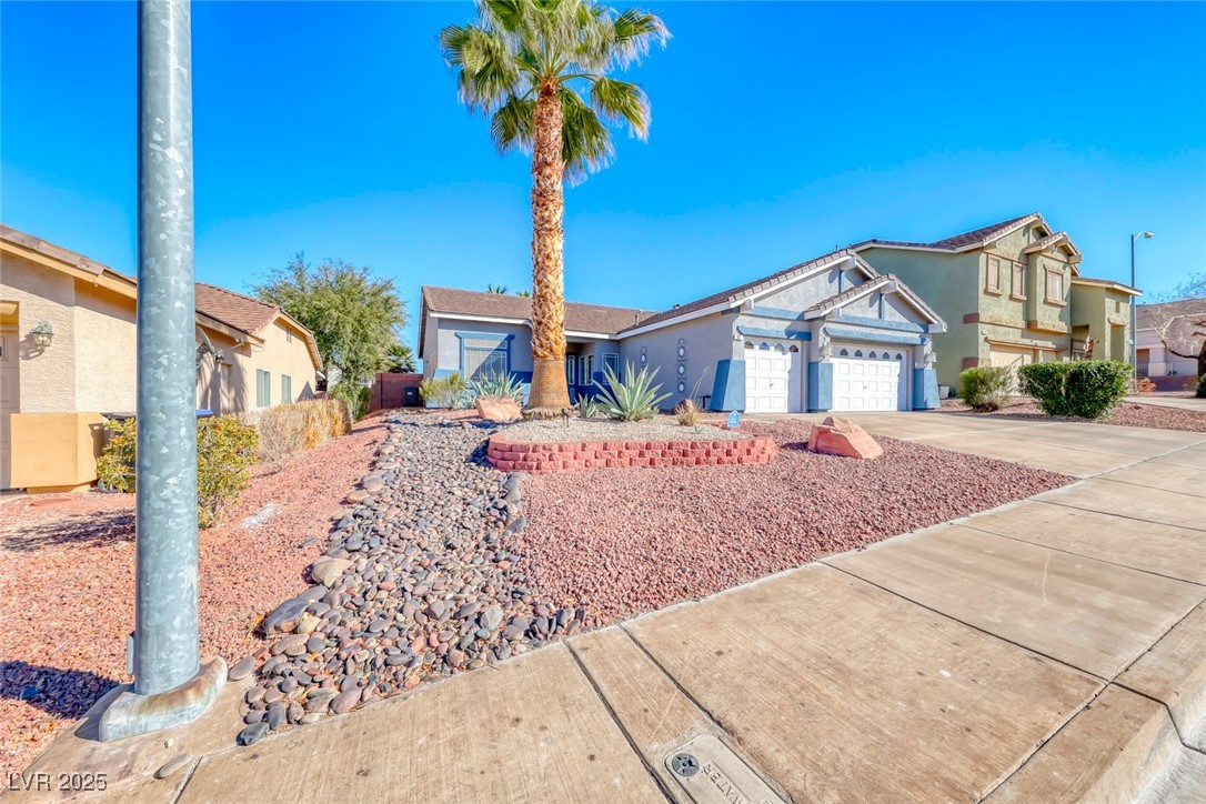 52 Vallejo Verde Street, Henderson, Nevada image 3