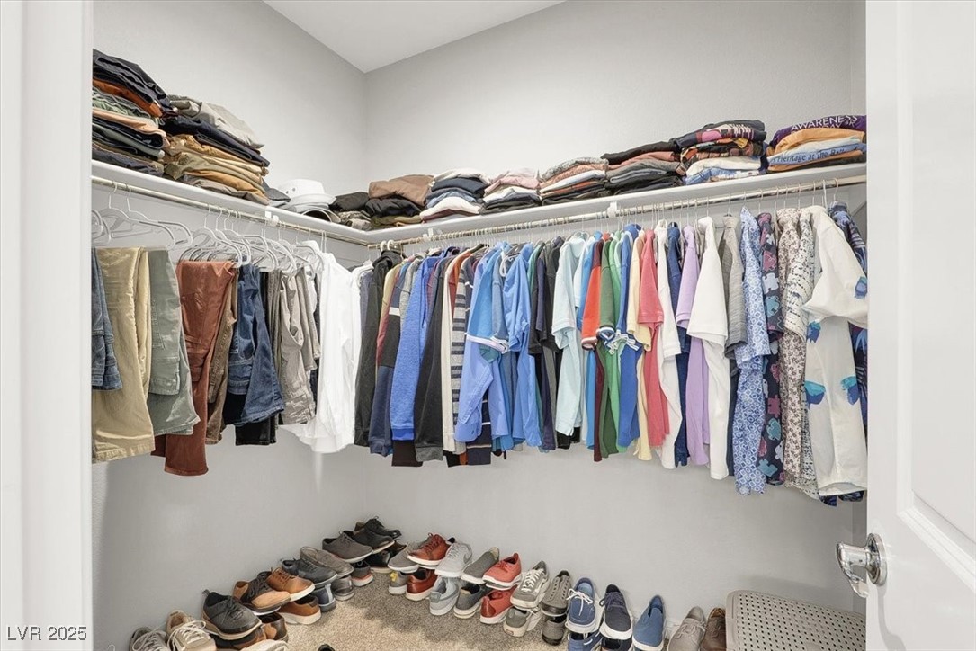 Henderson, Nevada 89015, United States, 4 Bedrooms Bedrooms, ,3 BathroomsBathrooms,Residential,Active,201194